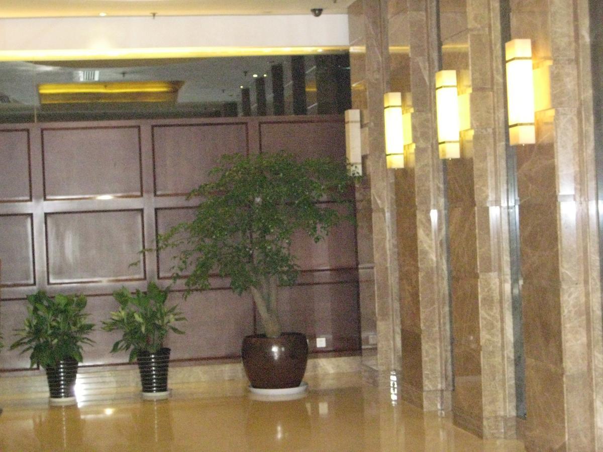 Beijing New World Centre Aparthotel Екстериор снимка