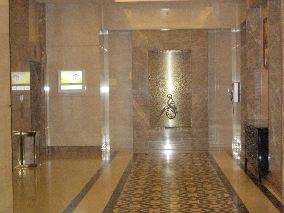 Beijing New World Centre Aparthotel Екстериор снимка