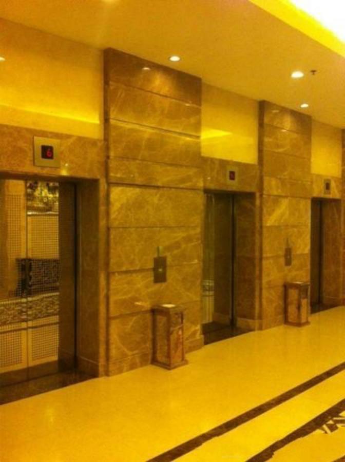 Beijing New World Centre Aparthotel Екстериор снимка